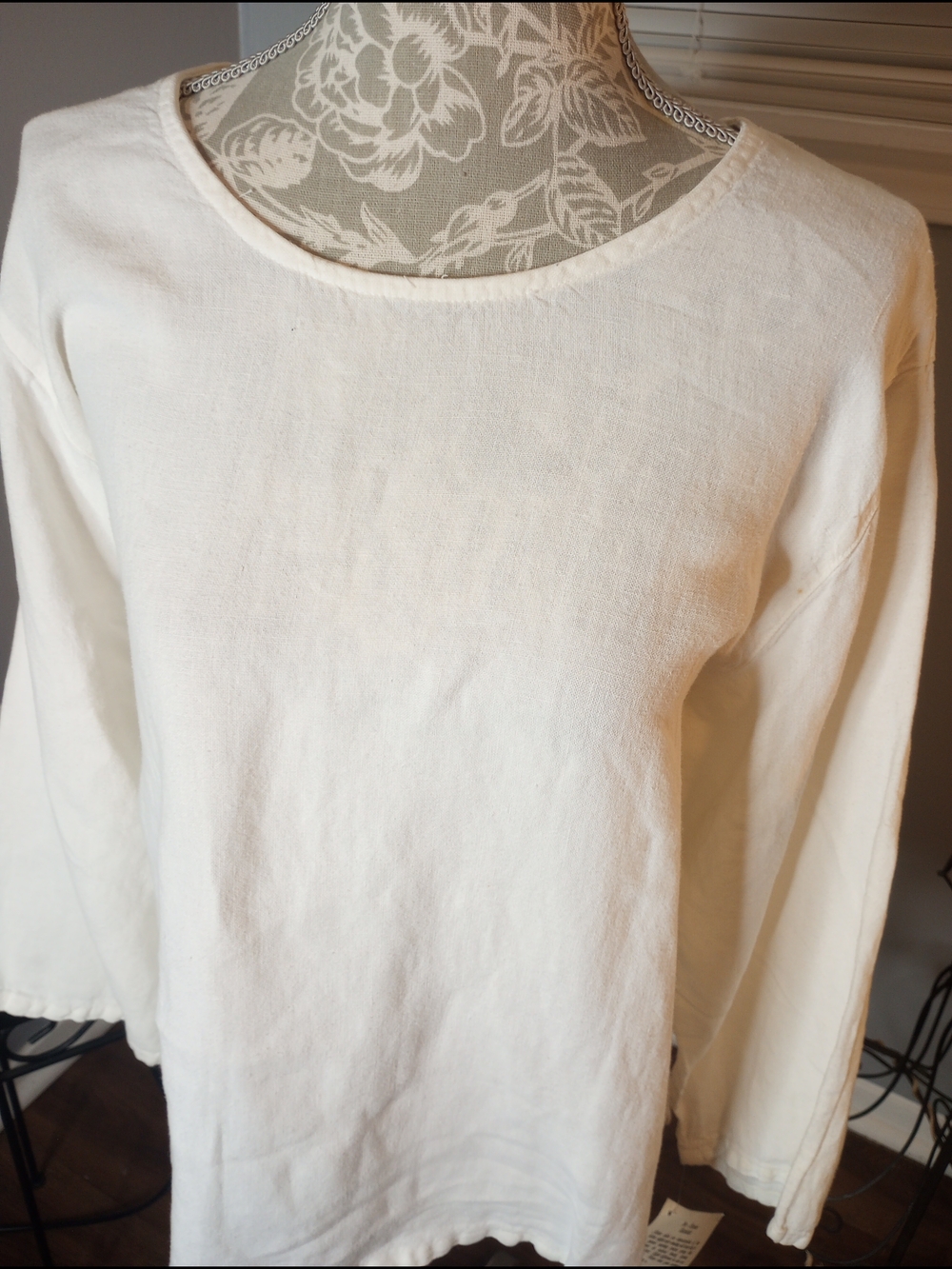 Women's Scoop Neck Long Sleeve Tunic Top - White